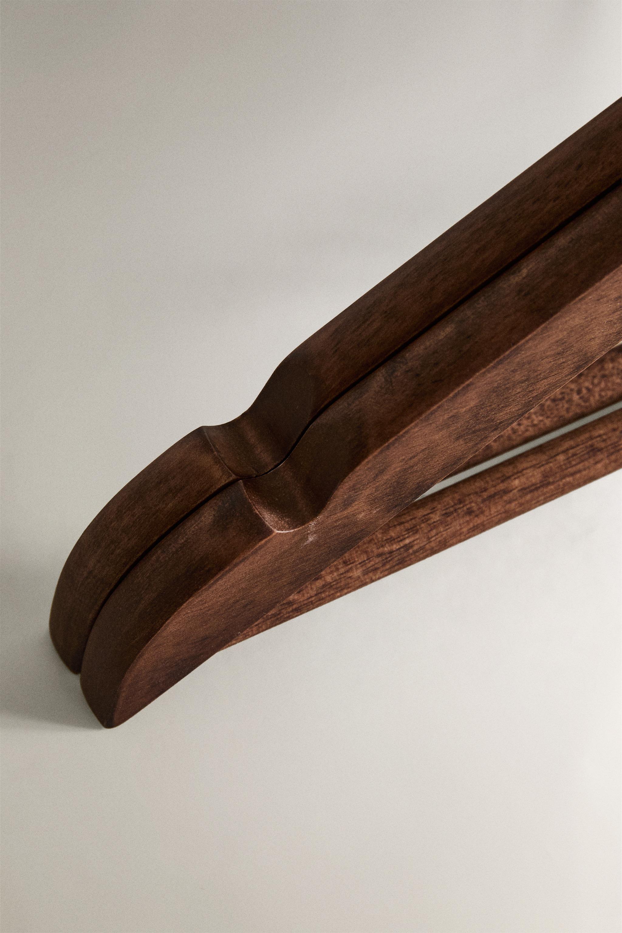 WOOD FINISH SHIRT HANGER PACK (PACK OF 2)